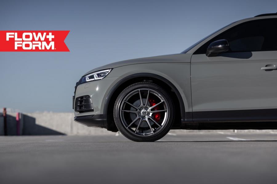 Детали экстерьера Audi SQ5 3.0 TFSI on HRE Wheels (FF04) 2019 года  (фото 4 из 11)